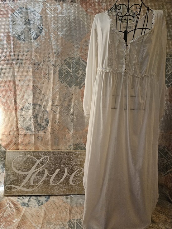 Victoria's Secret Other - Victoria's Secret Boho Lace-Trim Maxi Nightgown Dress in Cream